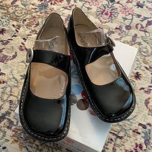 Brilliant Black Paloma Clogs by Alegria